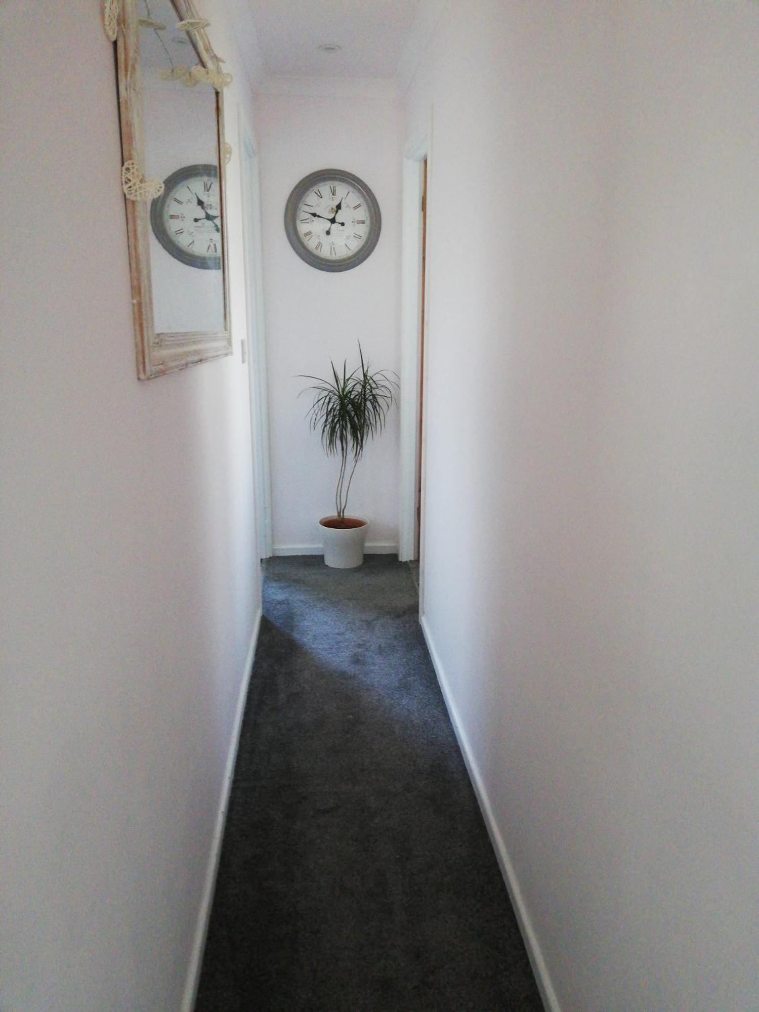 Little Cosy Cwtsh Hotel Pontyclun ห้อง รูปภาพ